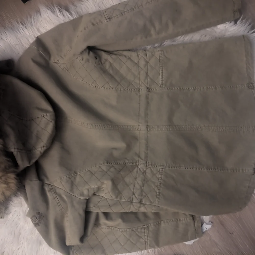 Guess Olive Utility Jacket with Faux Fur Hood - Picture 9 of 10